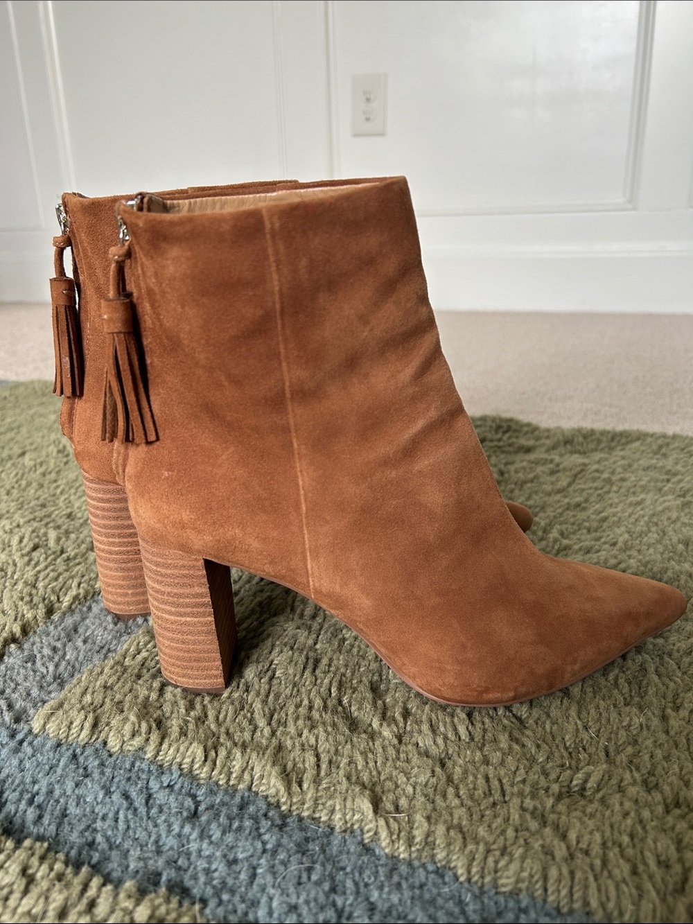 Banana Republic Suede Tassel Pointed Toe Ankle Boots